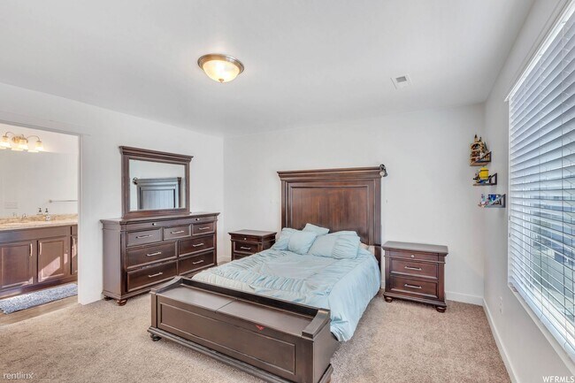 Building Photo - 3 br, 2 bath Townhome - 5178 West Koppers ...
