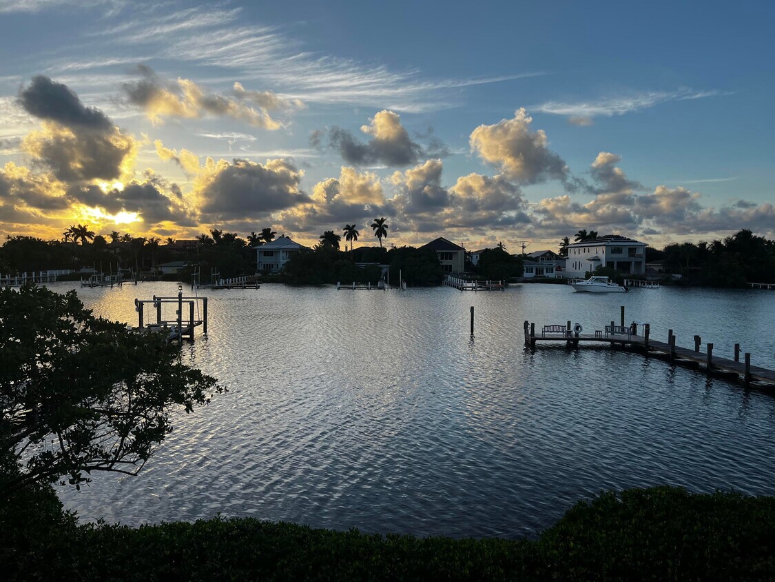 3543 S Ocean Blvd Unit 105, South Palm Beach, FL 33480 Condo for Rent