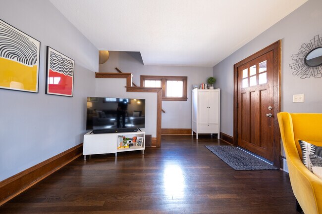 Foto del edificio - 4210 1st Ave S