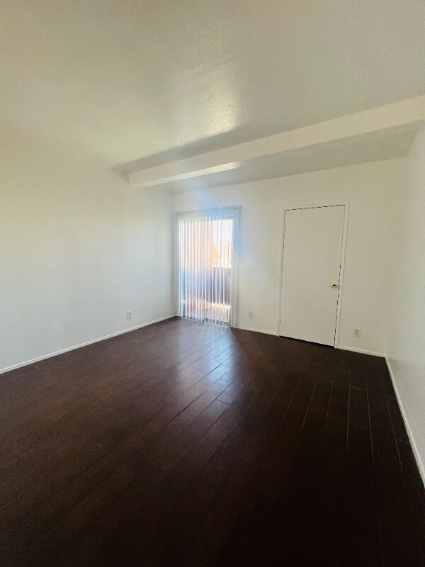 Building Photo - 38561 11th St E