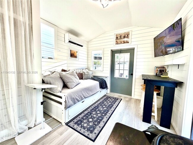 Building Photo - 3601 SW 32nd Blvd