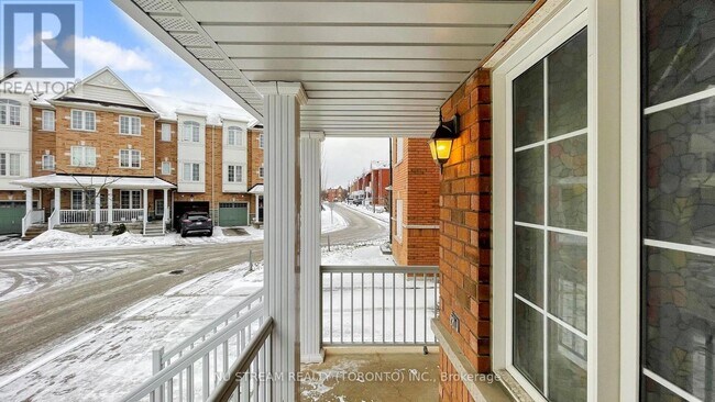 Photo du bâtiment - 15 Old Colony Rd