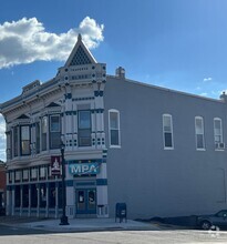 Building Photo - 202 S Madison St