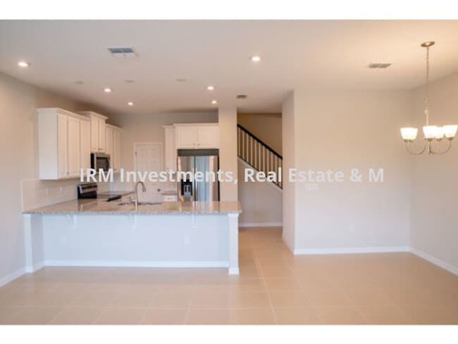 Building Photo - 3 bedroom townhome in Legado