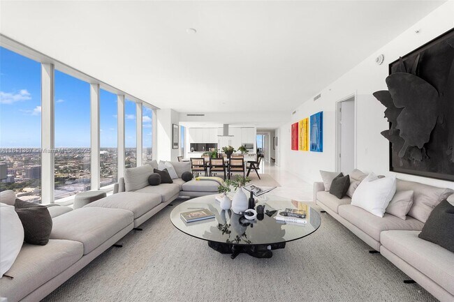 Foto del edificio - 700 NE 26th Terrace