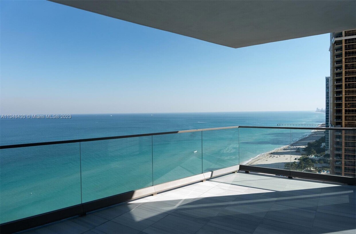 17901 Collins Ave Unit 2204, Sunny Isles Beach, FL 33160 Condo for