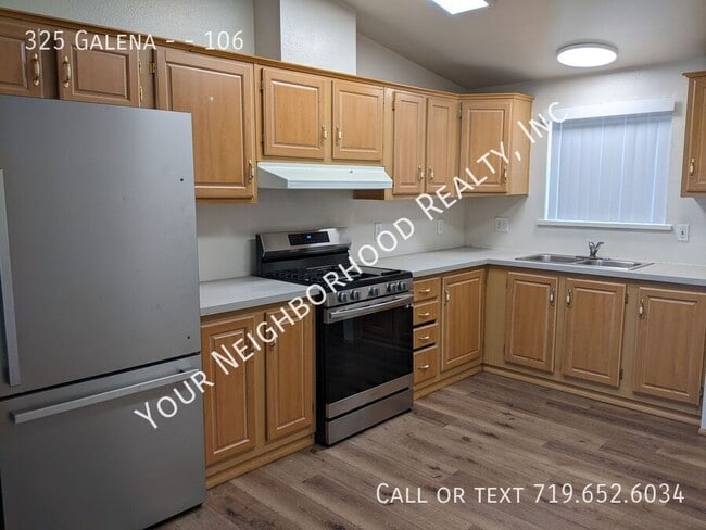 Building Photo - 325 Galena Ave