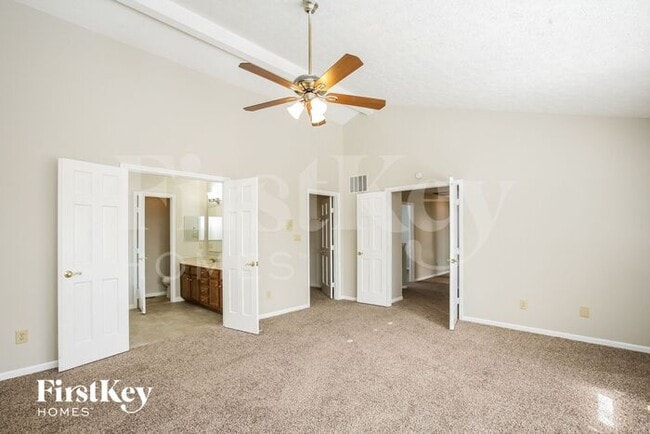 Building Photo - 11255 Baycreek Dr