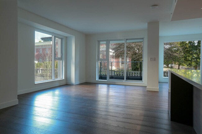 Photo du bâtiment - 1561-1561 W 57th Ave