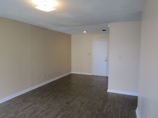 Foto del edificio - 758 Sharon St