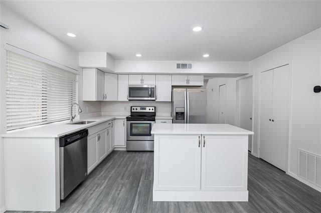 Building Photo - 628 Buffalo Bend