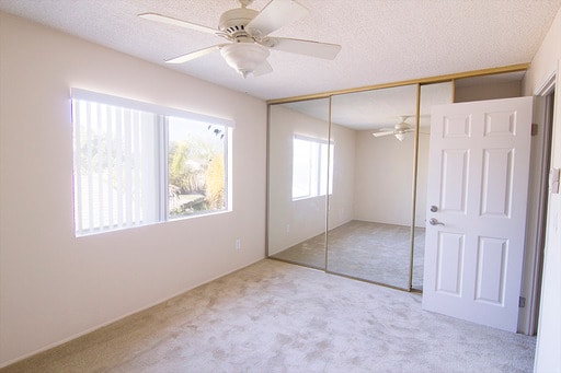 Building Photo - 2027 Willowood Ln