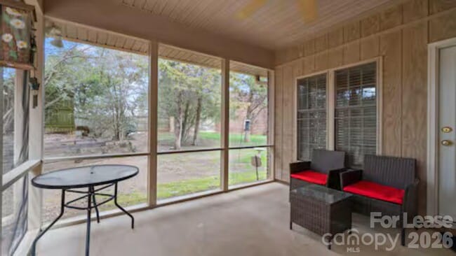 Building Photo - 2804 Wingfield Pl