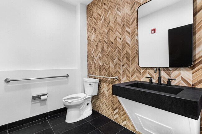 Interior Photo - BELLCLAIRE, LLC