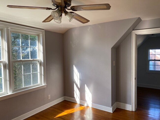 Foto del edificio - 129 Garber Ln