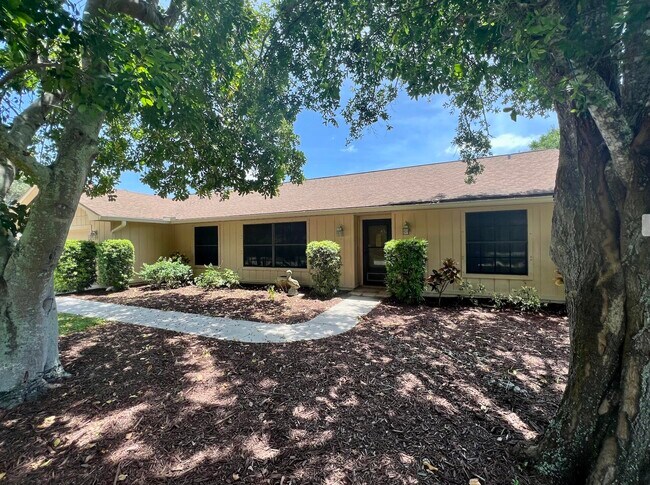 Foto del edificio - 560 W Forest Trail