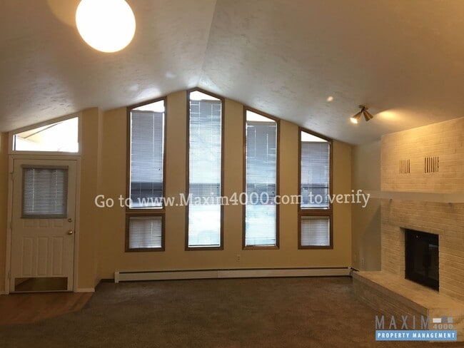 Photo - 2112 N 17TH CIRCLE - House