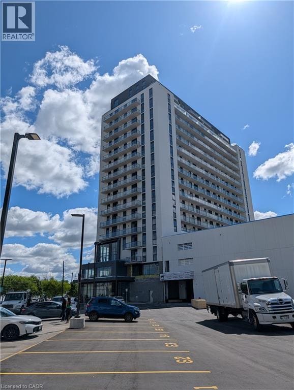 Building Photo - 33 Erie Ave