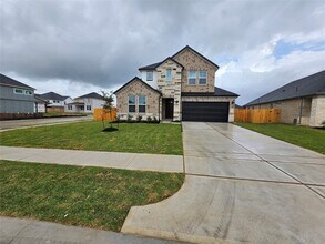 Building Photo - 3333 Woodrose Orchard Dr