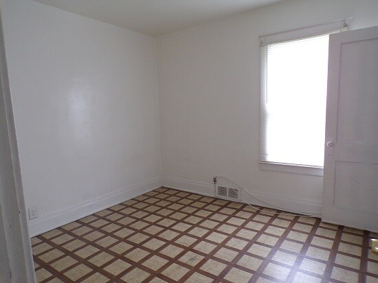 Building Photo - 480 26th St