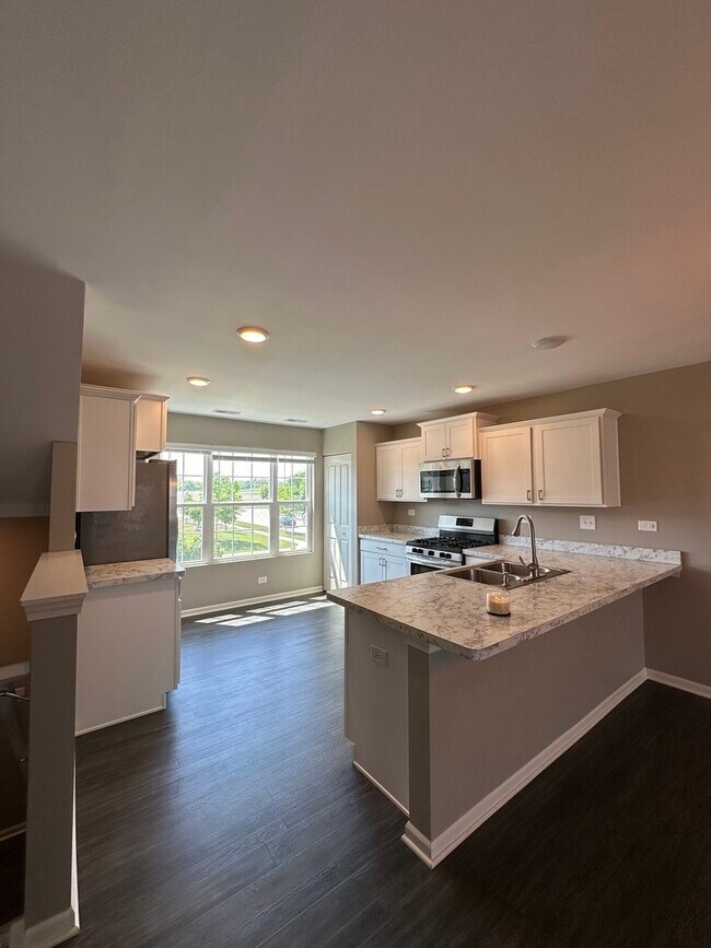 Foto del edificio - 2362 Upland Rd