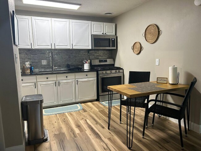 Foto del edificio - 1700 SW 16th Ct