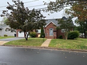 Building Photo - 1547 Lenox Pl