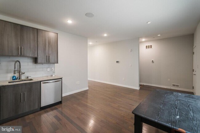 Foto del edificio - 1524 N 8th St