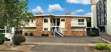 Building Photo - 1265 Chemeketa St NE