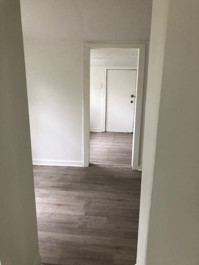 Foto del edificio - FEBRUARY MOVE SPECIAL! FIRST MONTH FREE!!