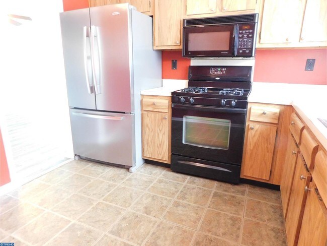 Building Photo - 103 Greenridge Cir