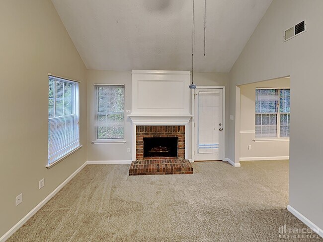 Building Photo - 3708 Majestic Drive SW Marietta GA