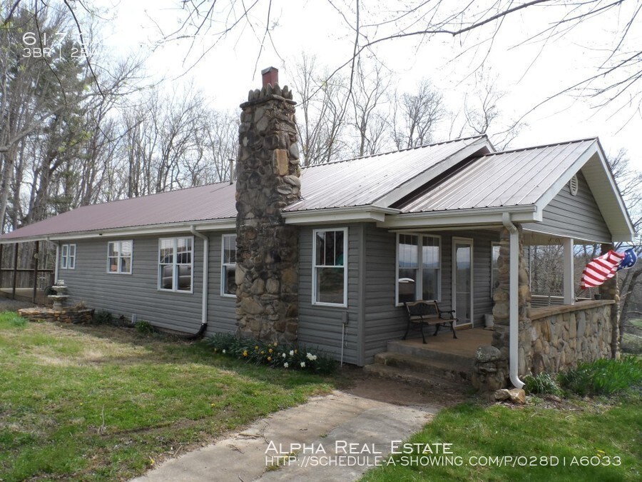 617 Gabriels Creek Rd, Mars Hill, NC 28754 House Rental in Mars Hill, NC