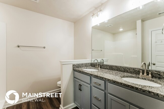 Building Photo - 6106 Larkgrove Dr