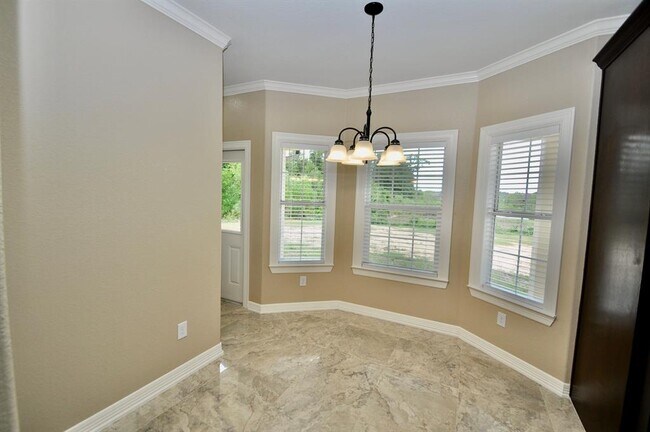 Building Photo - 21614 Sara Nicole Ct
