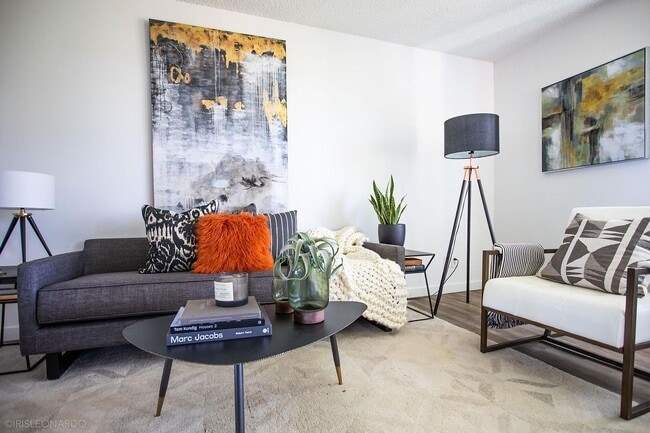 Interior Photo - The Hudson