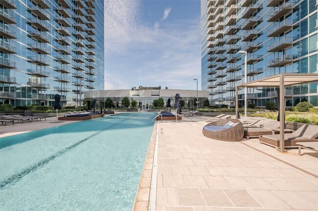 Building Photo - 5927 Almeda Rd