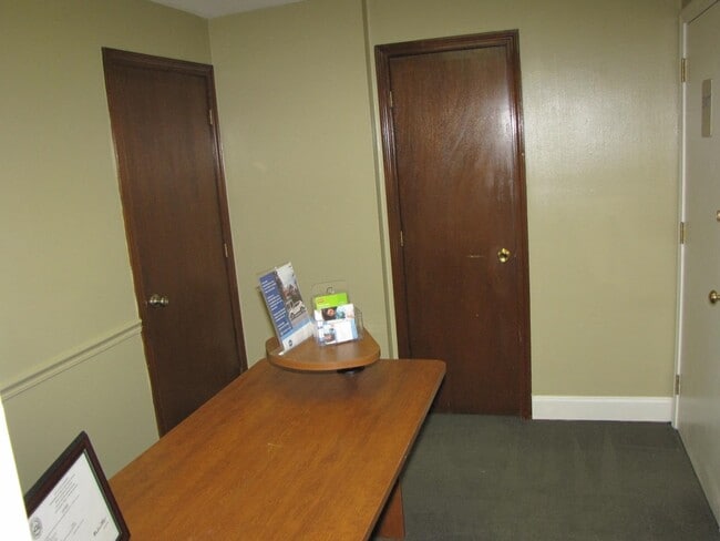 Foto del edificio - 1100 Valley St