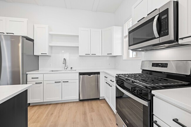 Building Photo - 4209 Saylor Ln