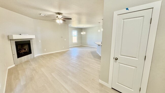 Building Photo - Beautiful 3-Bedroom Home in Desirable Coun...