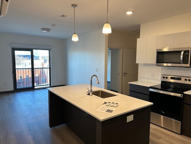 Foto del edificio - 55 N Main St