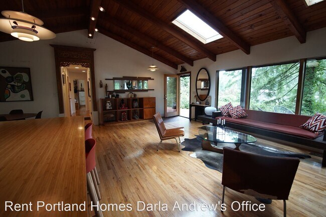 Building Photo - 3 br, 2 bath House - 1322 SW Maplecrest Drive