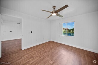 Building Photo - 8264 Key Royal Cir