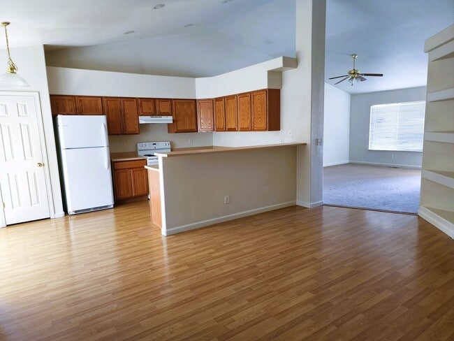 Building Photo - UPCOMING! 4bedroom home in Fallon! Schedule future tour to view home.