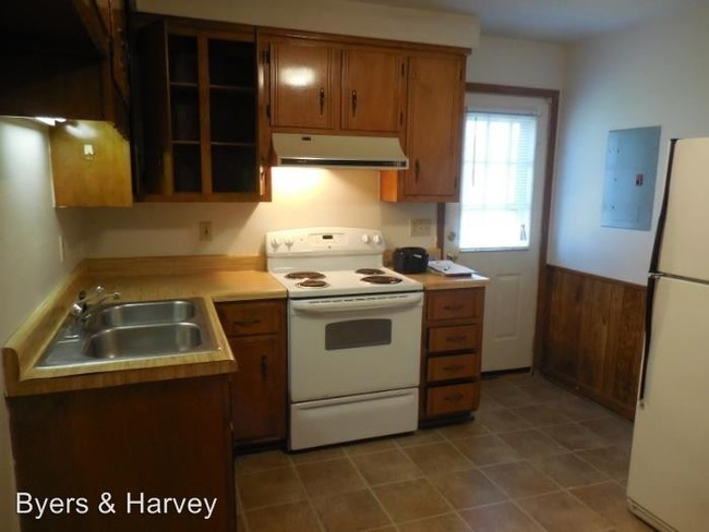 Building Photo - 100 Northway Dr