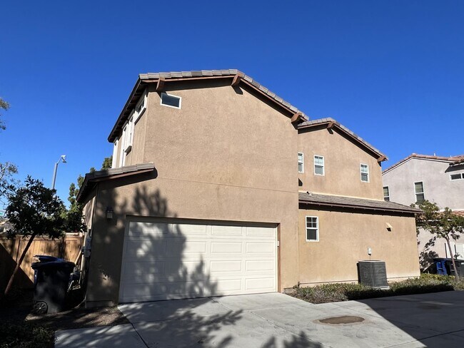 Building Photo - 1708 Wolf Canyon Loop
