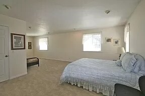 Foto del edificio - 1760 N 400 E