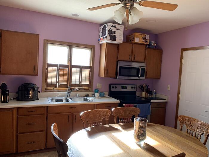 Foto principal - 413 E Irving Ave
