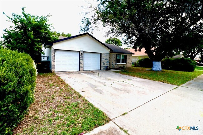 Building Photo - 1708 Mona Dr