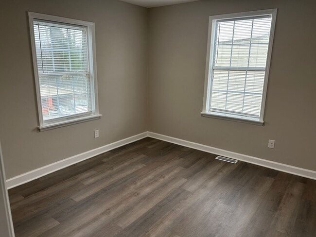 Building Photo - 2707 Patrick Ave